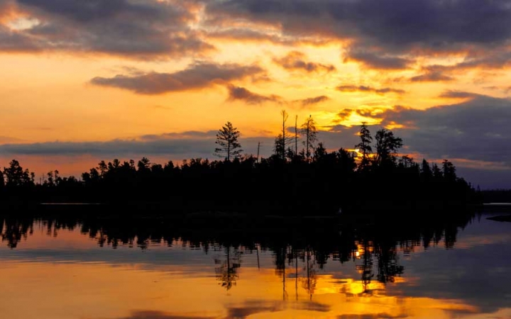 sunset in the boundary waters